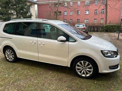 gebraucht VW Sharan 2.0 TDI DSG BlueMotion Tech Highline ...