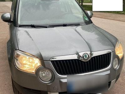 Second-hand Skoda Yeti 140 CP (102 kW) 2012 Gri SUV