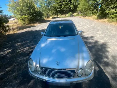 Gebraucht Mercedes E270 177 PS (130 kW) 2004 Silber Kombi