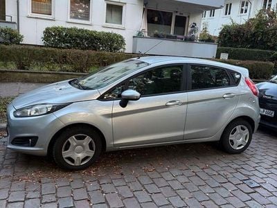 Gebraucht Ford Fiesta Trend 82 PS (60 kW) 2015 Silber Kleinwagen