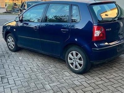 Gebraucht VW Polo 75 PS (55 kW) 2004 Blau Kleinwagen