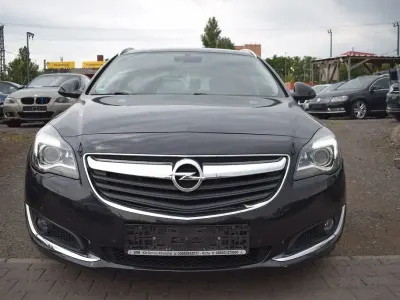 Gebraucht Opel Insignia Innovation 170 PS (125 kW) 2015 Schwarz Kombi