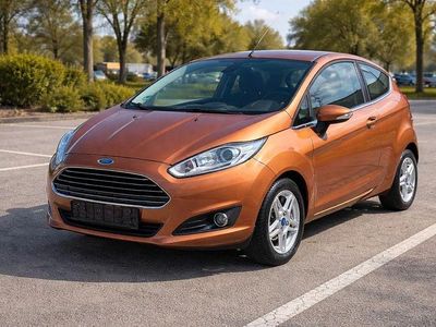 Second-hand Ford Fiesta Titanium 80 CP (58 kW) 2013 Auriu Hatchback