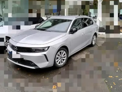 Usata Opel Astra Elegance 110 CV (80 kW) 2023 Argento Utilitaria