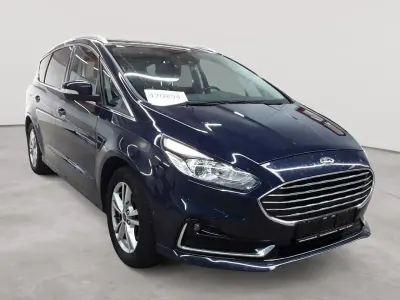 Gebraucht Ford S-MAX Titanium 150 PS (110 kW) 2021 Blazer blau Van / Kleinbus