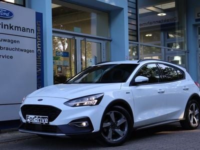 Gebraucht Ford Focus Active X 125 PS (91 kW) 2022 Frostwei Limousine