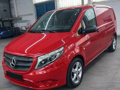 Gebraucht Mercedes Vito 190 PS (139 kW) 2016 Rot Van