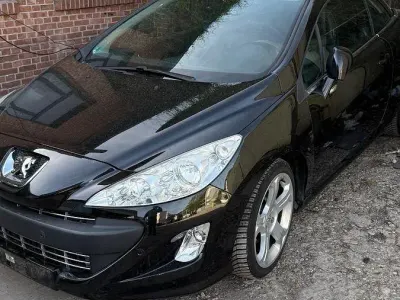 Usata Peugeot 308 CC Premium 156 CV (114 kW) 2010 Nero Cabrio
