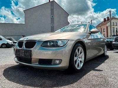 Gebraucht BMW 330 Comfort Edition 231 PS (169 kW) 2008 Braun Coupé
