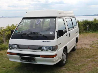 Gebraucht Mitsubishi L300 111 PS (81 kW) 1995 Weiß Van / Kleinbus