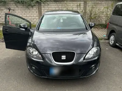 Gebraucht Seat Leon 105 PS (77 kW) 2011 Schwarz Kleinwagen