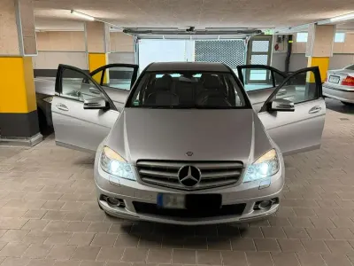 Gebraucht Mercedes C220 Avantgarde 170 PS (125 kW) 2010 Silber Limousine