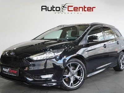 Shadow black Gebraucht 2018 Ford Focus ST-Line Kombi | 14.990 €