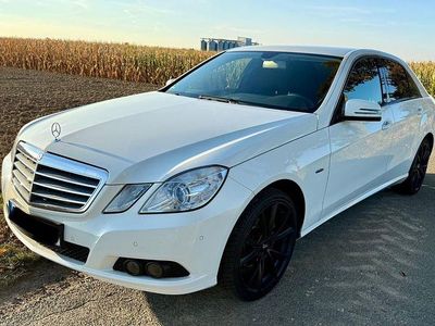 Mercedes E200