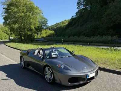 Usata Ferrari F430 489 CV (359 kW) 2006 Grigio Cabrio