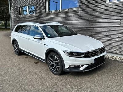 Gebraucht VW Passat Alltrack 220 PS (161 kW) 2018 Weiß Kombi