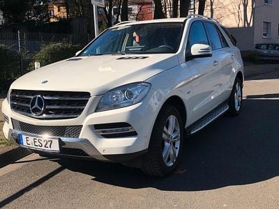 Gebraucht Mercedes ML350 258 PS (189 kW) 2012 Weiß SUV