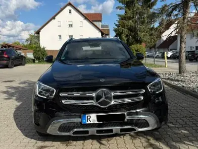 Gebraucht Mercedes GLC220 194 PS (142 kW) 2020 Schwarz SUV