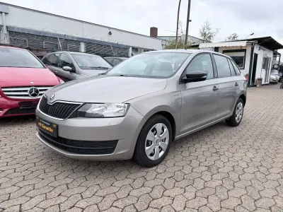 Gebraucht Skoda Rapid Active 90 PS (66 kW) 2015 Beige Kleinwagen