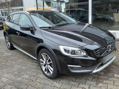 gebraucht Volvo V60 CC D3 Geartronic Momentum Mom...