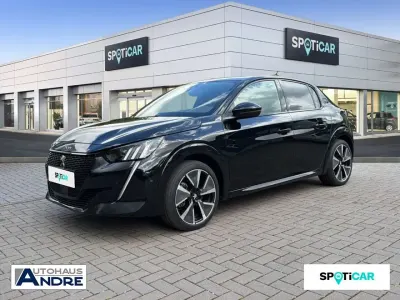 Gebraucht Peugeot e-208 GT 100 kW (136 PS) 2022 Lackierung schwarz perla nera/ Kleinwagen