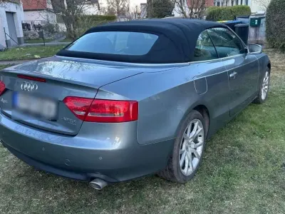 Gebraucht Audi A5 Cabriolet Sport 239 PS (175 kW) 2010 Grau Cabrio