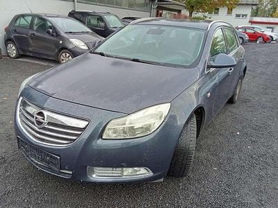 Gebraucht Opel Insignia Edition 131 PS (96 kW) 2010 Metro blue/metro Kombi