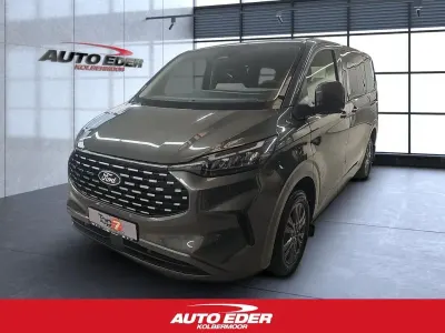 Gebraucht Ford Tourneo Custom Titanium 170 PS (125 kW) 2026 Grau Van