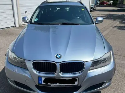 Gebraucht BMW 318 143 PS (105 kW) 2010 Silber Limousine
