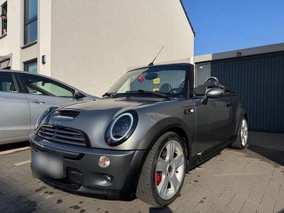 Begagnad Mini John Cooper Works Cabriolet 211 HK (155 kW) 2006 Grå Cab