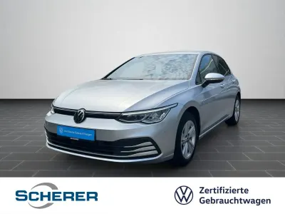 Gebraucht VW Golf VIII Pro 131 PS (96 kW) 2020 Reflexsilber metallic (metallic) Limousine