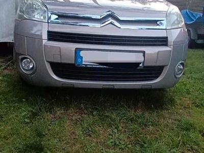 Gold Gebraucht 2010 Citroën Berlingo Van / Kleinbus | 7.000 € (Teuer)