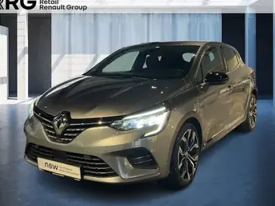Brugt Renault Clio V Techno 91 HK (66 kW) 2023 Grå Sedan