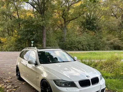 Gebraucht BMW 320 M Sport 177 PS (130 kW) 2008 Weiß Kombi