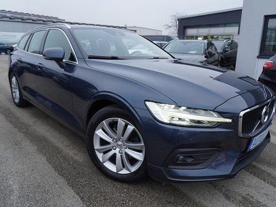 Gebraucht Volvo V60 150 PS (110 kW) 2018 Blau Kombi