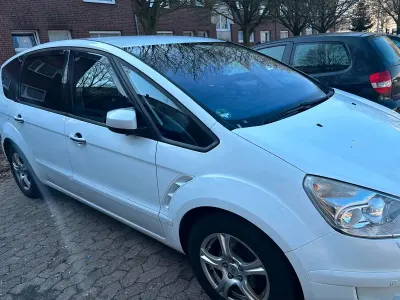 Używany Ford S-MAX 140 KM (102 kW) 2009 Biały Minivan