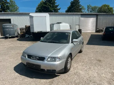 Gebraucht Audi A3 90 PS (66 kW) 2000 Silber Kleinwagen
