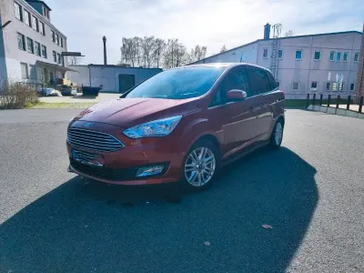 Gebraucht Ford Grand C-Max Titanium 150 PS (110 kW) 2018 Rot Van / Kleinbus