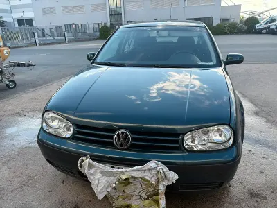 Gebraucht VW Golf IV 75 PS (55 kW) 2003 Grün Kleinwagen