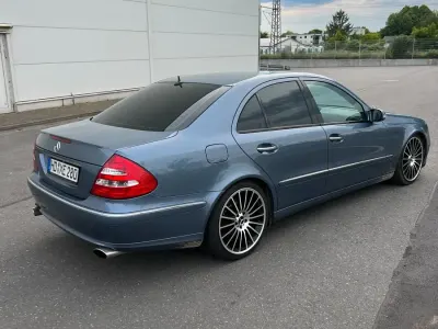 Gebraucht Mercedes E280 231 PS (169 kW) 2005 Blau Limousine