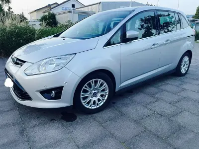 Gebraucht Ford Grand C-Max 140 PS (102 kW) 2011 Silber Van / Kleinbus