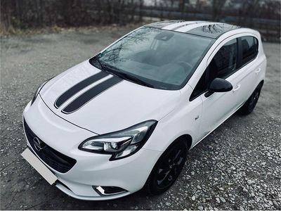 Weiß Gebraucht 2017 Opel Corsa Color Edition Kleinwagen | 10.900 € (Teuer)
