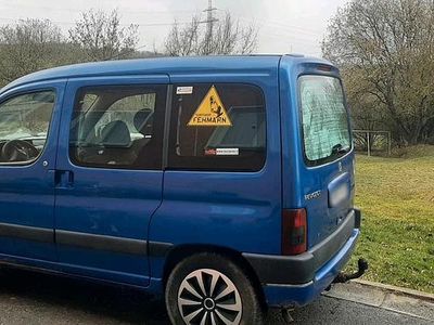 Gebraucht Peugeot Partner 90 PS (66 kW) 2004 Blau Van / Kleinbus