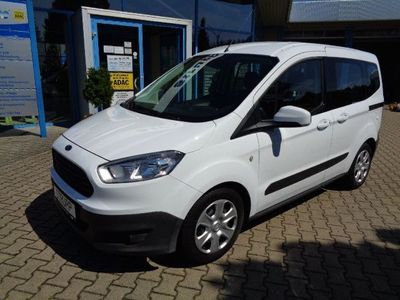 Gebraucht Ford Transit Trend 101 PS (74 kW) 2018 Frost weiß Van / Kleinbus