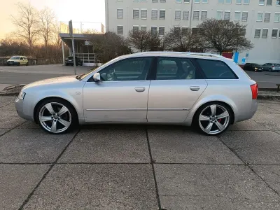 Gebraucht Audi A4 180 PS (132 kW) 2003 Silber Limousine