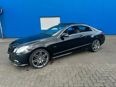 Używany Mercedes E350 AMG 292 KM (214 kW) 2012 Czarny Coupe