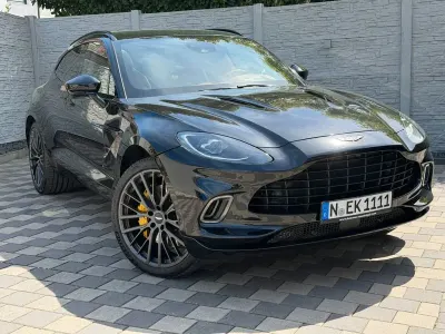 Gebraucht Aston Martin DBX 551 PS (405 kW) 2022 Schwarz SUV