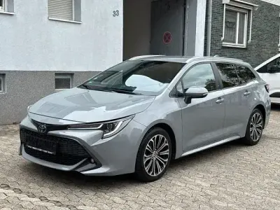Usata Toyota Corolla Team 135 CV (99 kW) 2021 Grigio Station wagon