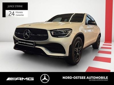 Gebraucht Mercedes GLC300 AMG 258 PS (189 kW) 2021 Designo diamantweiß bright Coupé