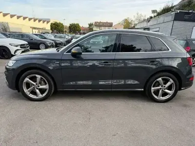 Gebraucht Audi Q5 S-Line 163 PS (119 kW) 2020 Manhattangrau SUV